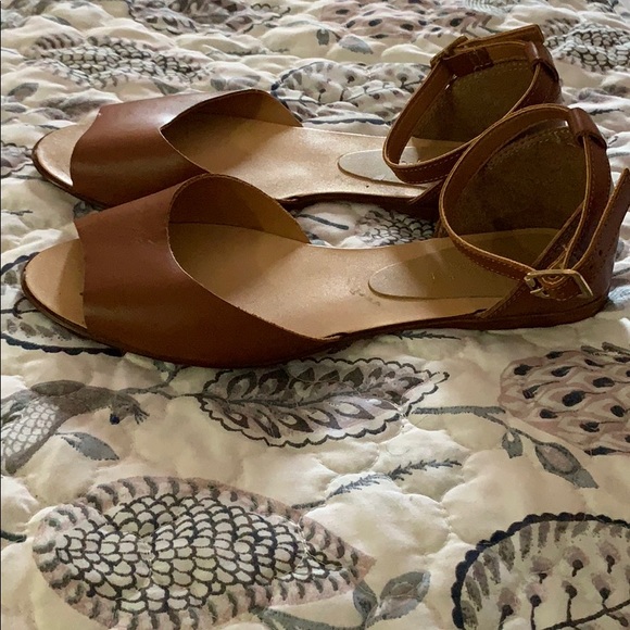 A. Giannetti peep toe flats - Picture 3 of 3